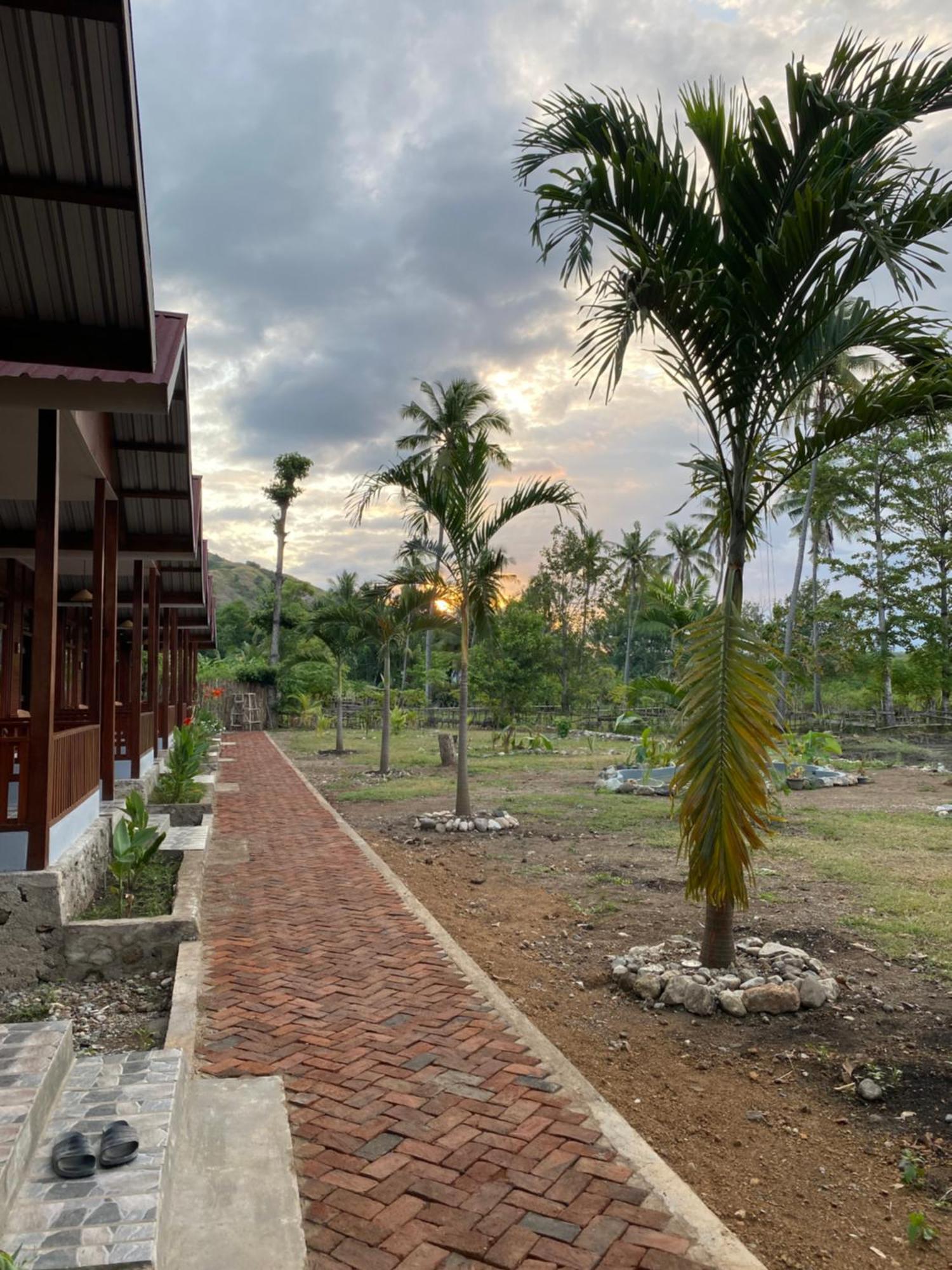 Nuna Bungalows Riung Exterior foto